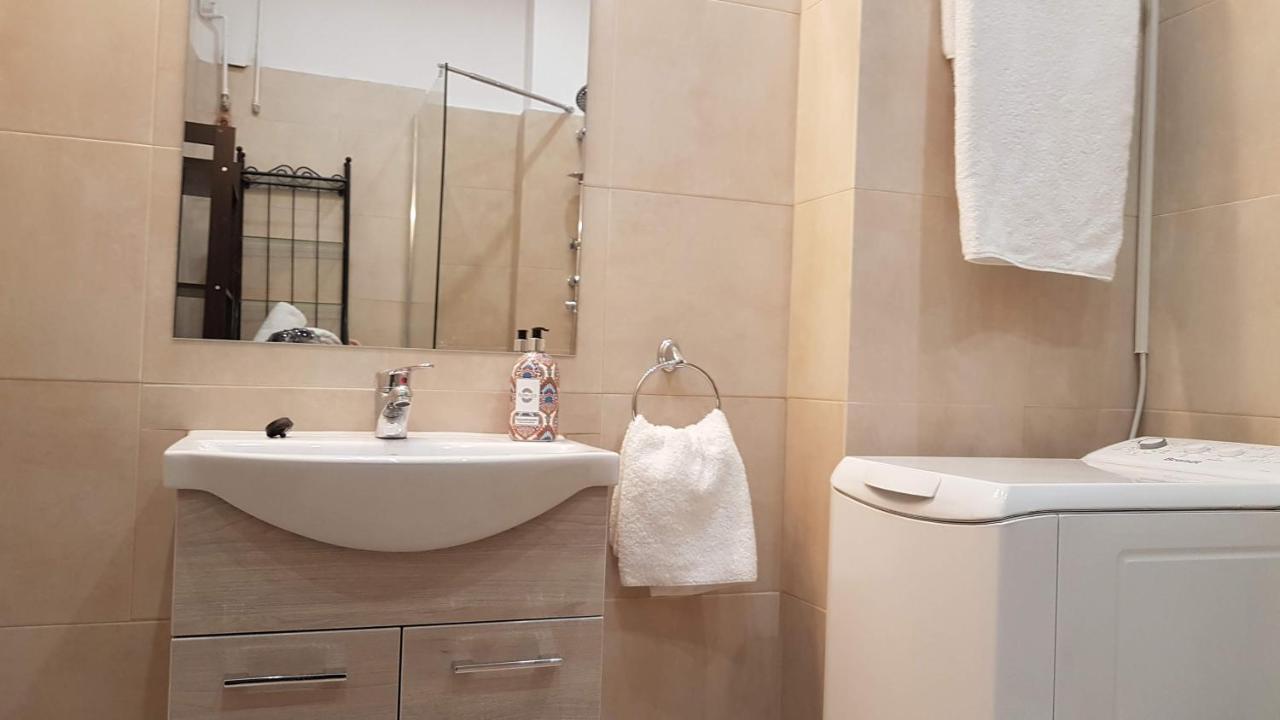 Palette Apartment Bamboo - Athens Center, 6 Bd, 3 Bath Dış mekan fotoğraf